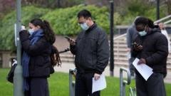 Students to be offered vaccine in meningitis outbreak