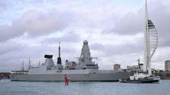 HMS Dragon docks after ‘minor technical issue’