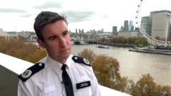 Met Police urge students to move 7 October protest